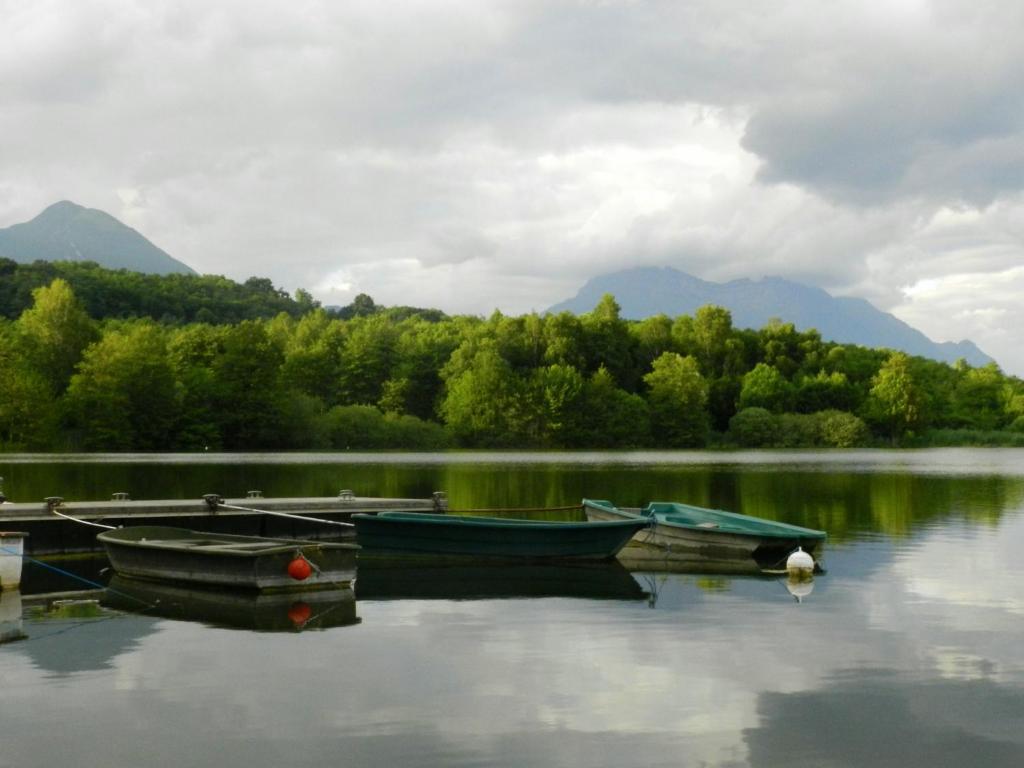 Gite Les Platanes Sainte-Helene-du-Lac Exterior photo